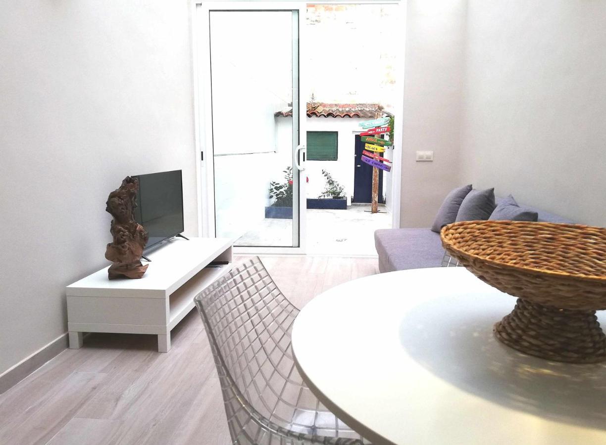 בדלונה Mazi Apartments Chic מראה חיצוני תמונה