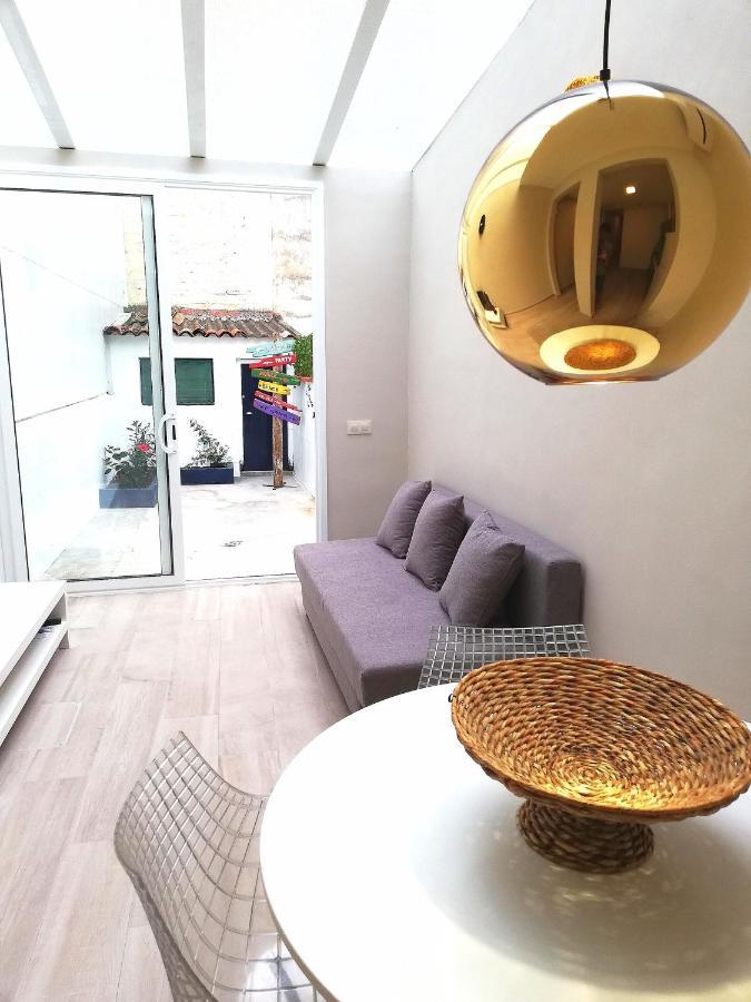 בדלונה Mazi Apartments Chic מראה חיצוני תמונה